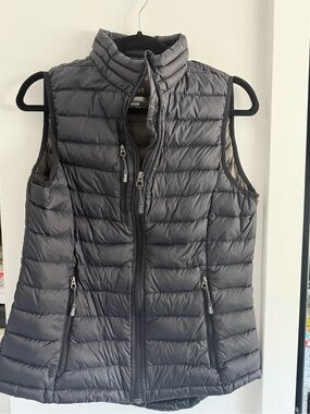 Women's Quilted Puffer Vest - Black